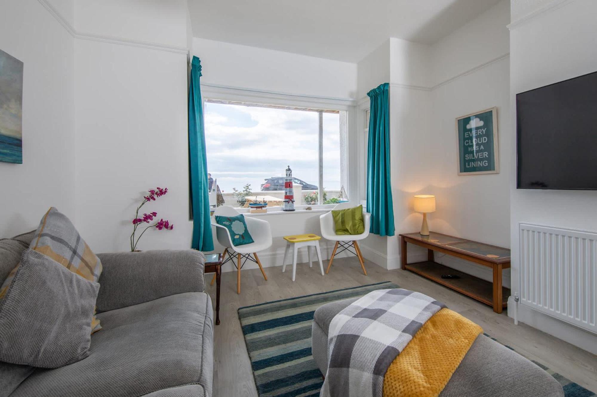 Absolute Beachfront With Decked Garden Oasis And Views Bognor Regis Zewnętrze zdjęcie